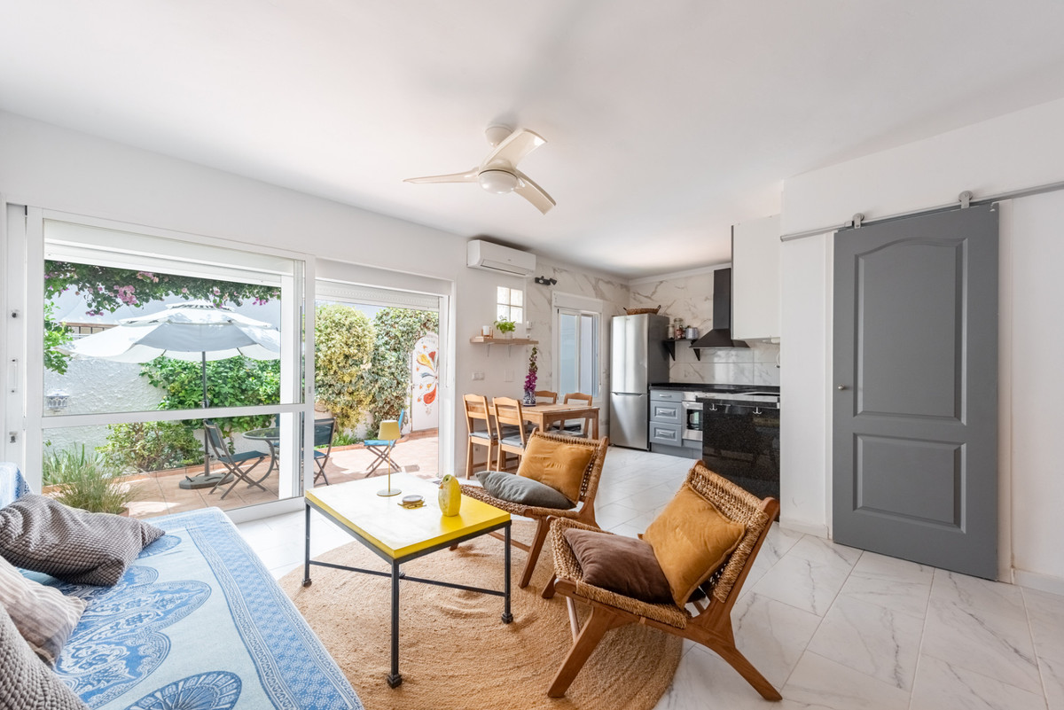 Huis te koop in Estepona | 2 slaapkamers H5473921
