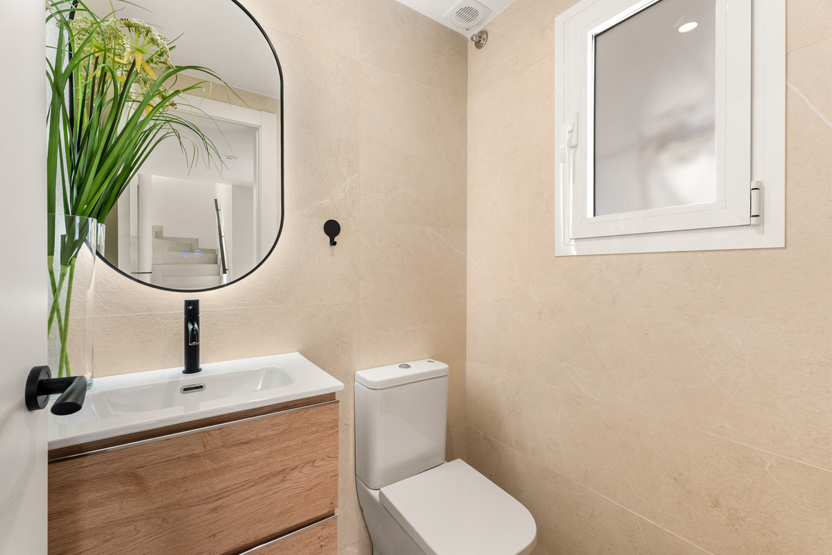 Huis te koop in Estepona | 4 slaapkamers H5476009