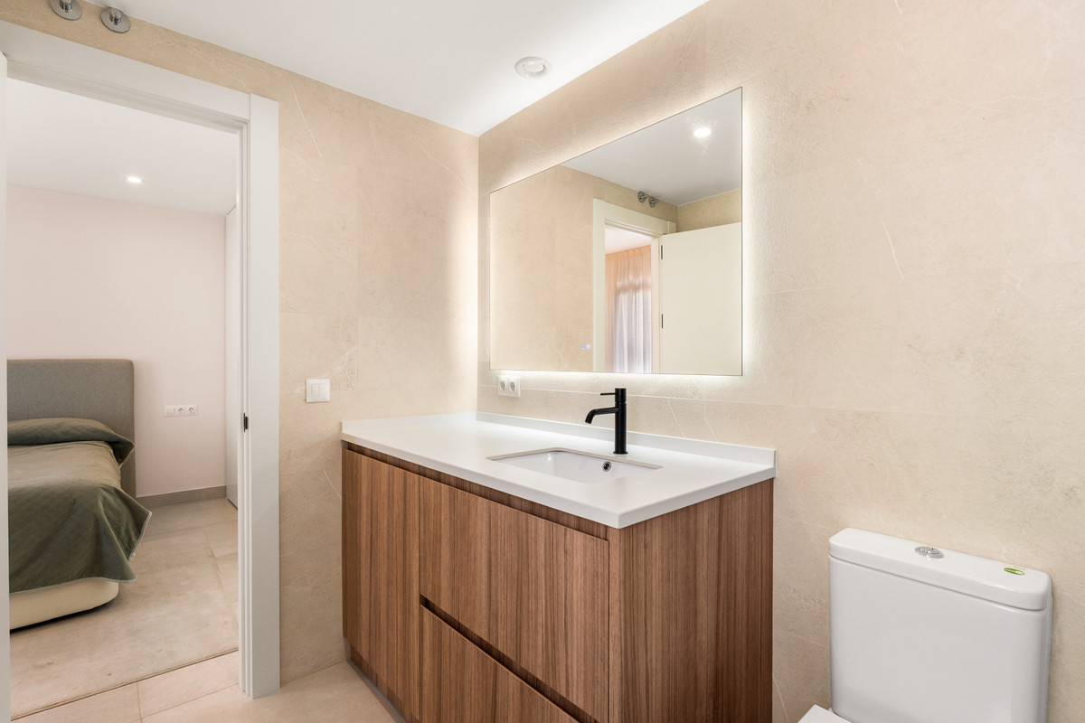 Huis te koop in Estepona | 4 slaapkamers H5476009