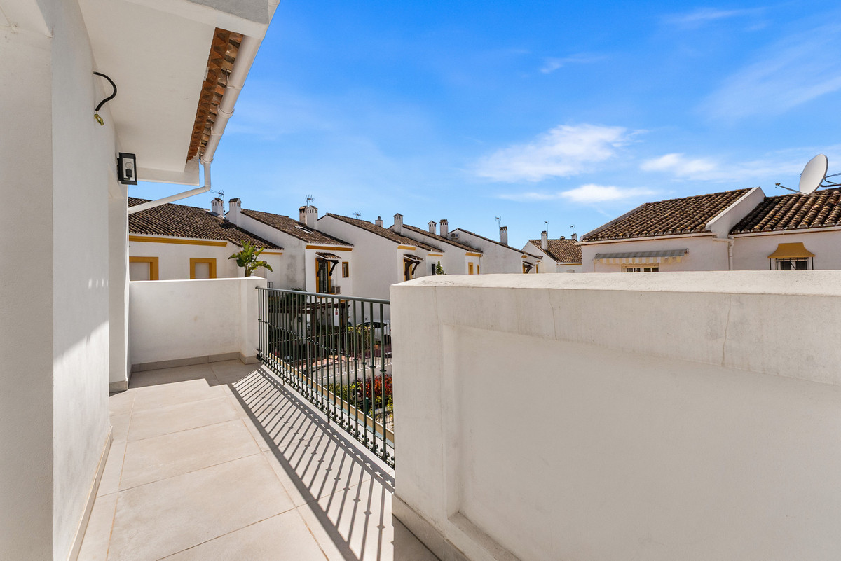 Huis te koop in Estepona | 4 slaapkamers H5476009