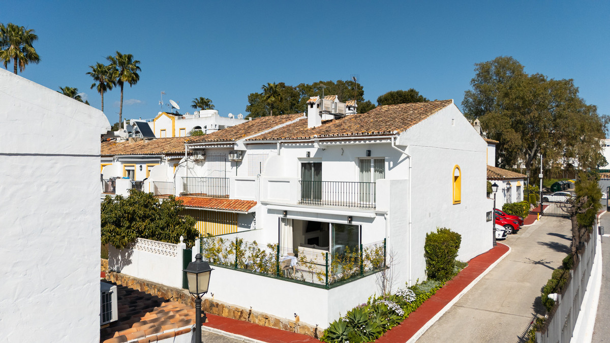 Huis te koop in Estepona | 4 slaapkamers H5476009