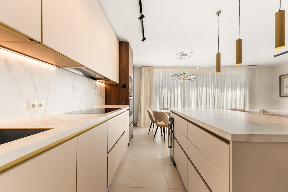 Huis te koop in Estepona | 4 slaapkamers H5476009