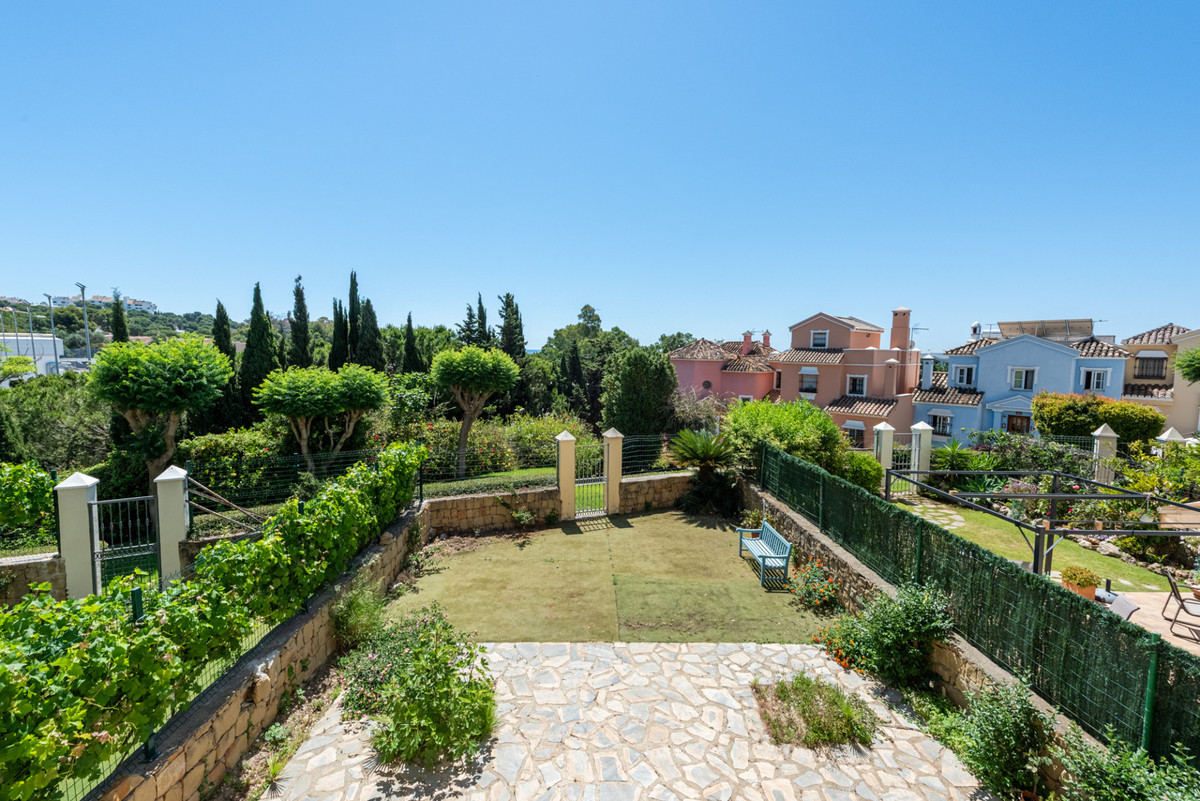 Huis te koop in Estepona | 5 slaapkamers H5476186