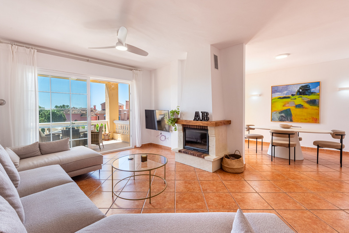Huis te koop in Estepona | 5 slaapkamers H5476186