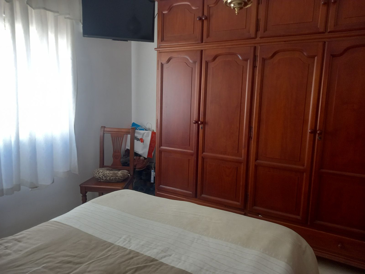 Huis te koop in Estepona | 4 slaapkamers H5477386