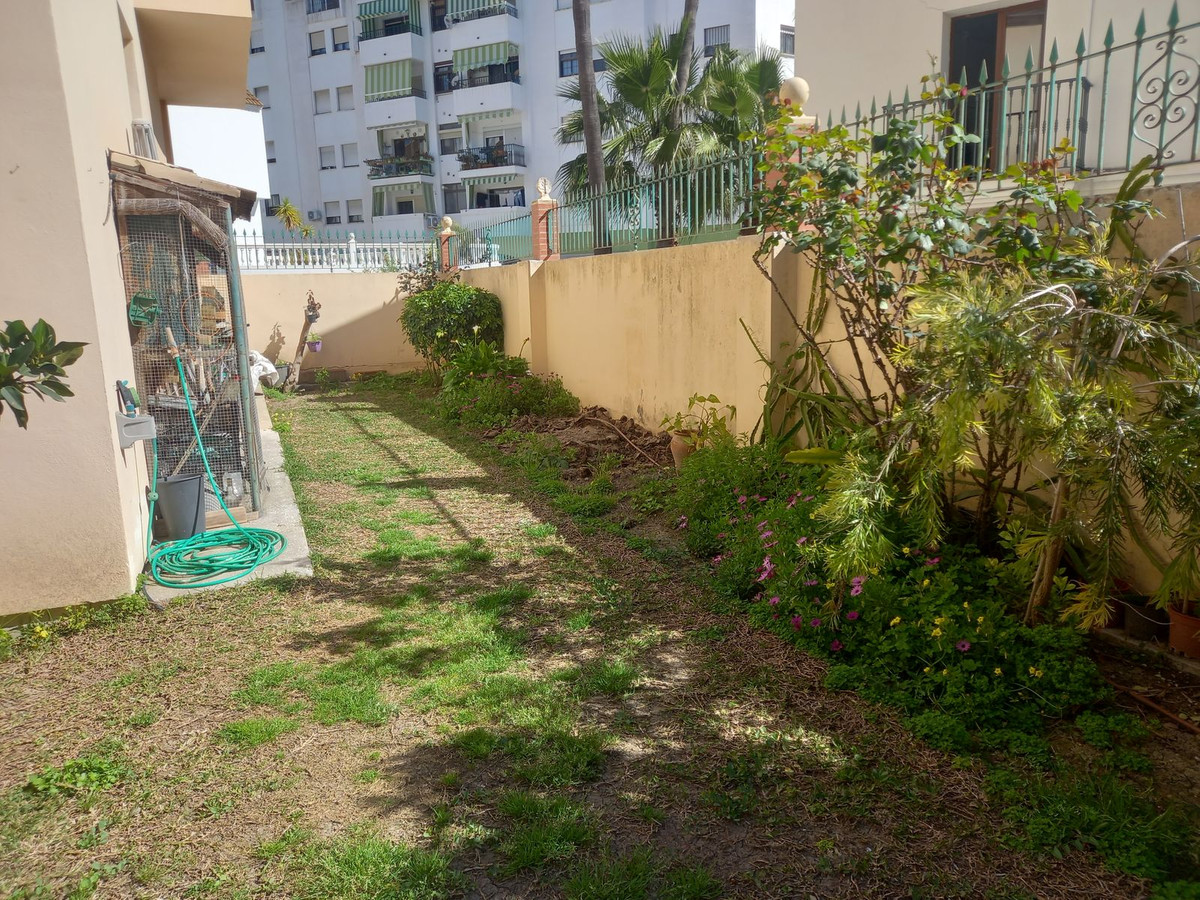 Huis te koop in Estepona | 4 slaapkamers H5477386
