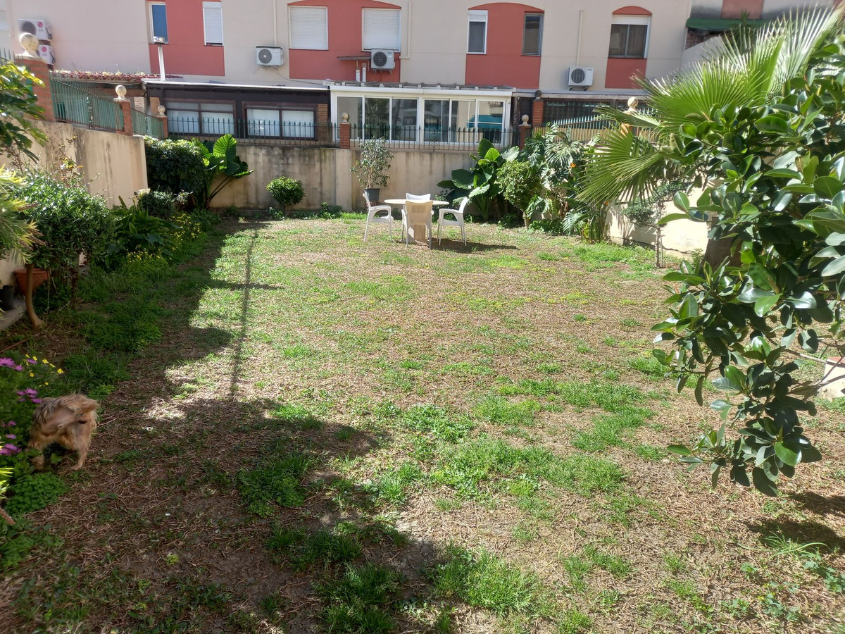 Huis te koop in Estepona | 4 slaapkamers H5477386