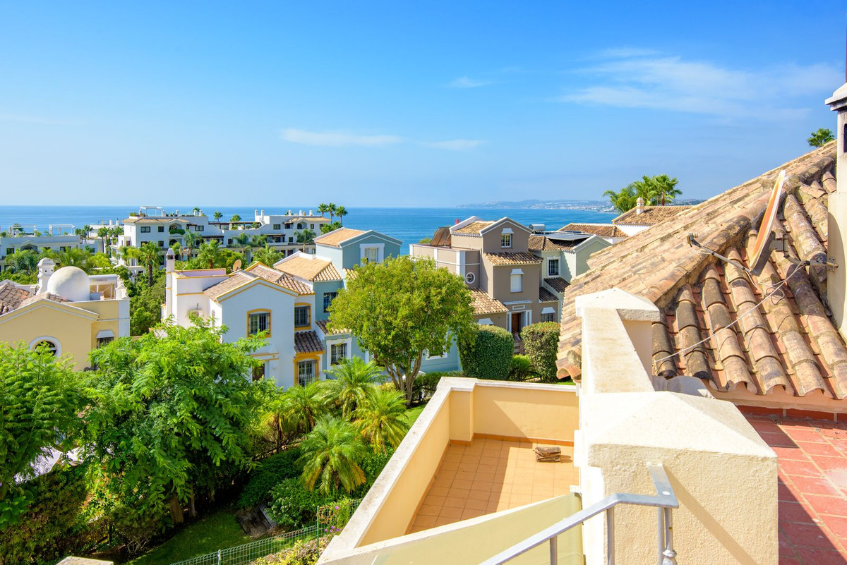 Huis te koop in Estepona | 5 slaapkamers H5477914