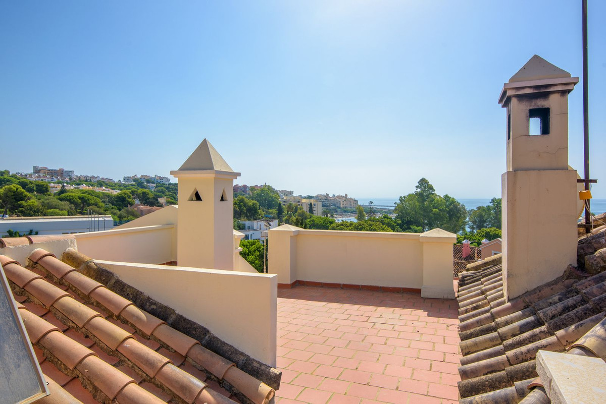 Huis te koop in Estepona | 5 slaapkamers H5477914