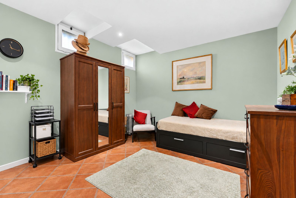 Huis te koop in Estepona | 5 slaapkamers H5477914