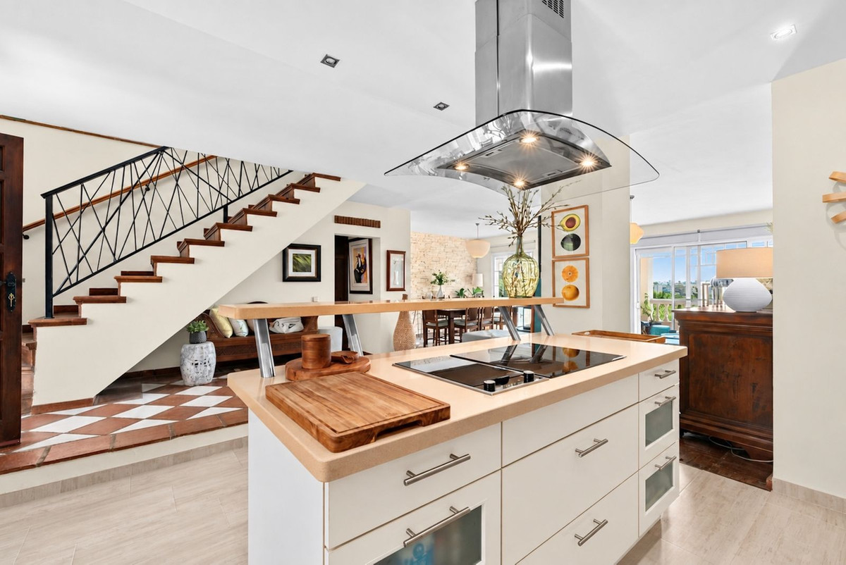 Huis te koop in Estepona | 5 slaapkamers H5477914