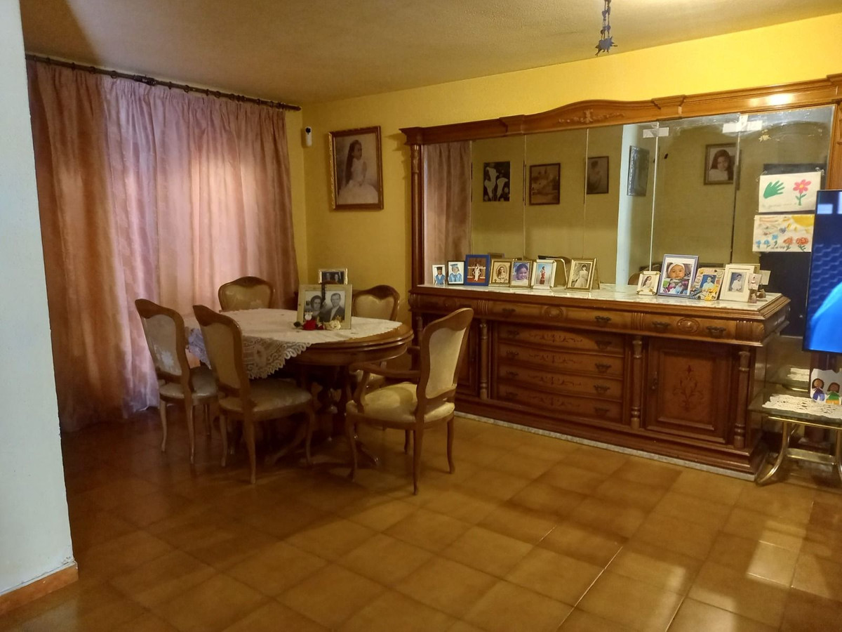 Huis te koop in Estepona | 4 slaapkamers H5477947