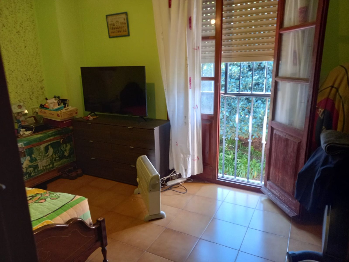 Huis te koop in Estepona | 4 slaapkamers H5477947