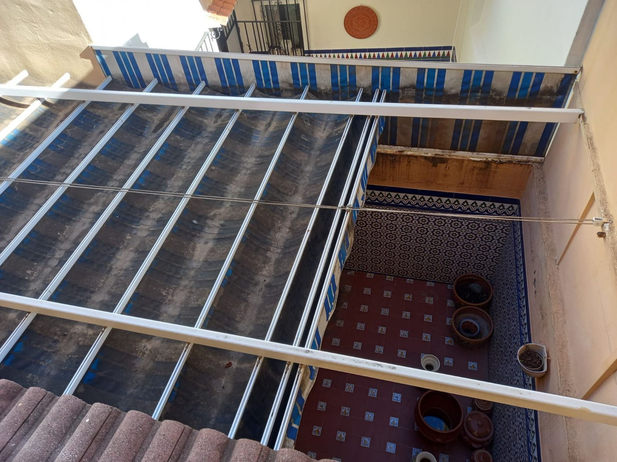 Huis te koop in Estepona | 4 slaapkamers H5477947