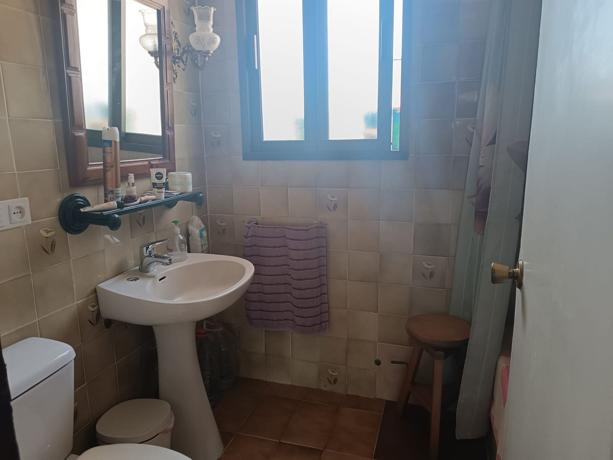 Finca - Cortijo te koop in Estepona | 1 slaapkamers H5478064
