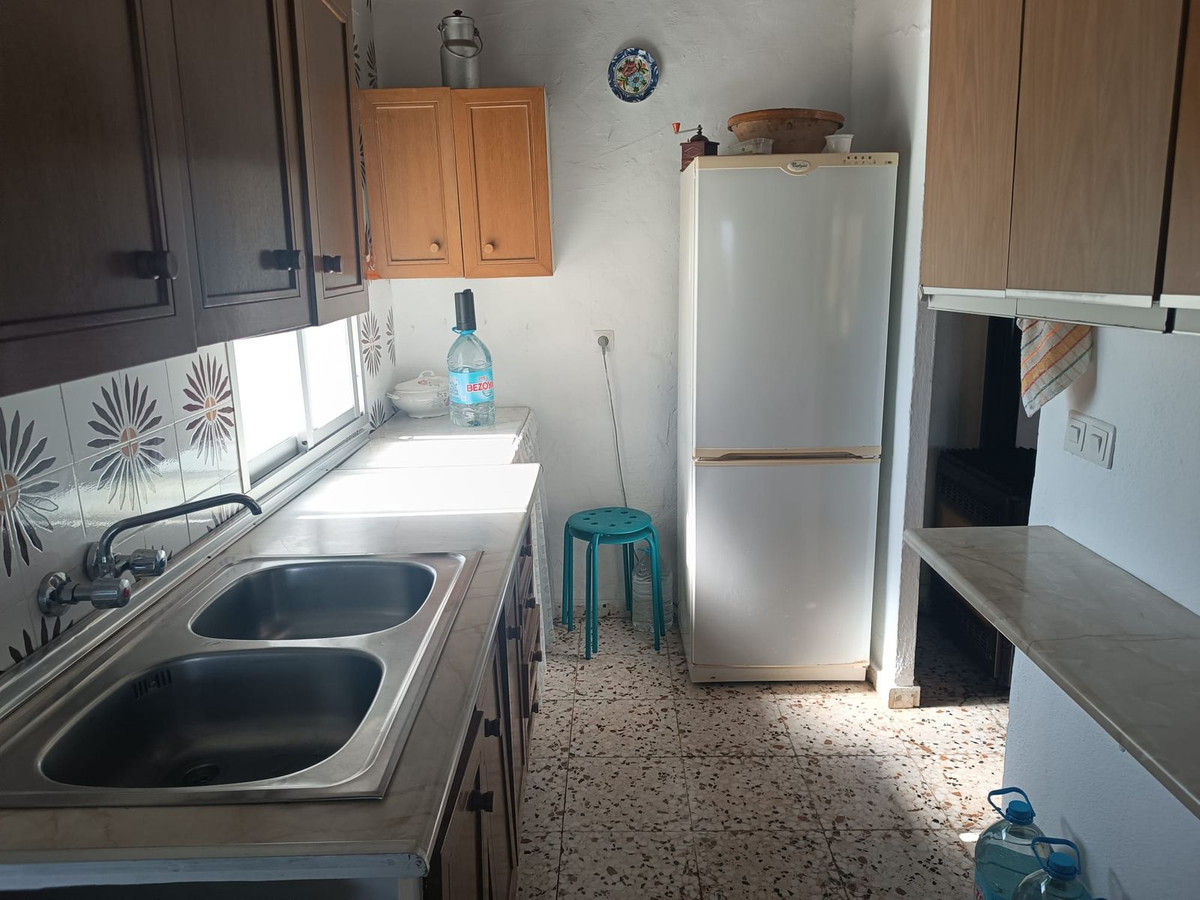 Finca - Cortijo te koop in Estepona | 1 slaapkamers H5478064