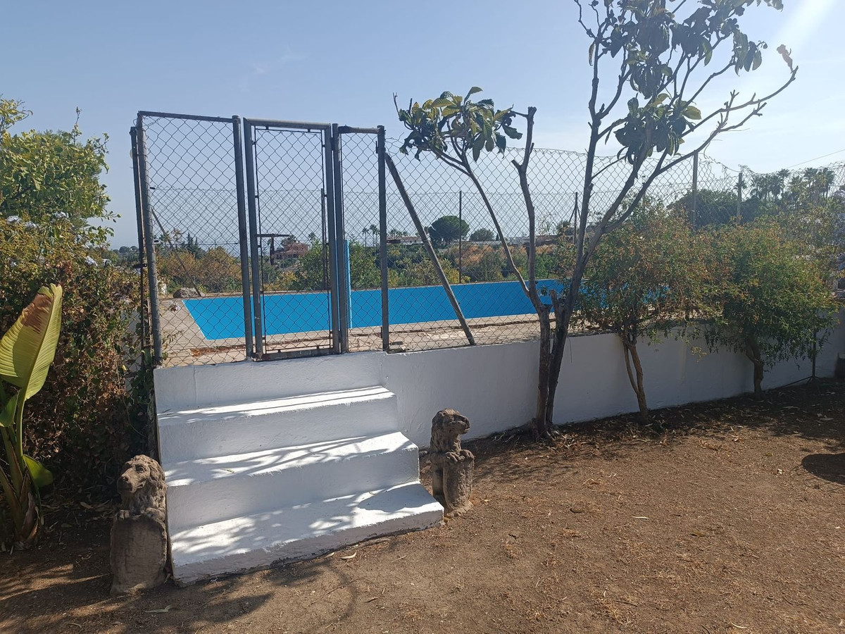 Finca - Cortijo te koop in Estepona | 1 slaapkamers H5478064