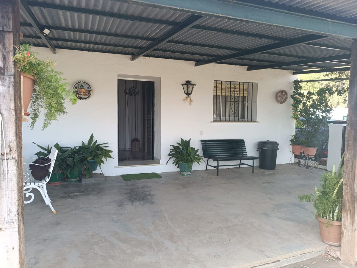 Finca - Cortijo te koop in Estepona | 1 slaapkamers H5478064