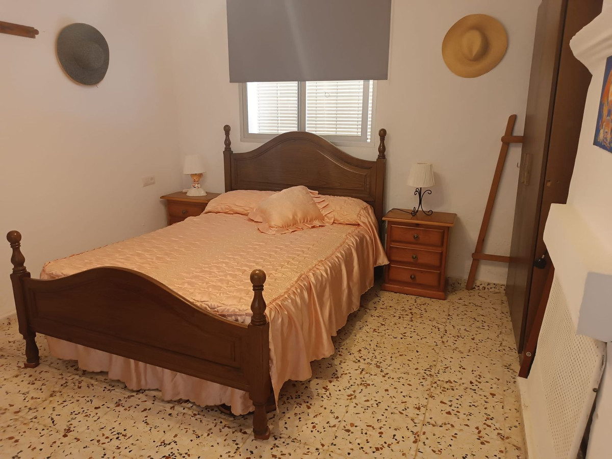 Finca - Cortijo te koop in Estepona | 1 slaapkamers H5478064