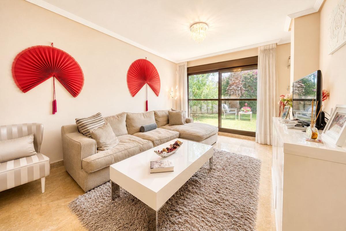 Huis te koop in Estepona | 2 slaapkamers H5478073