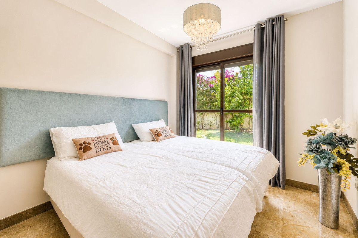 Huis te koop in Estepona | 2 slaapkamers H5478073