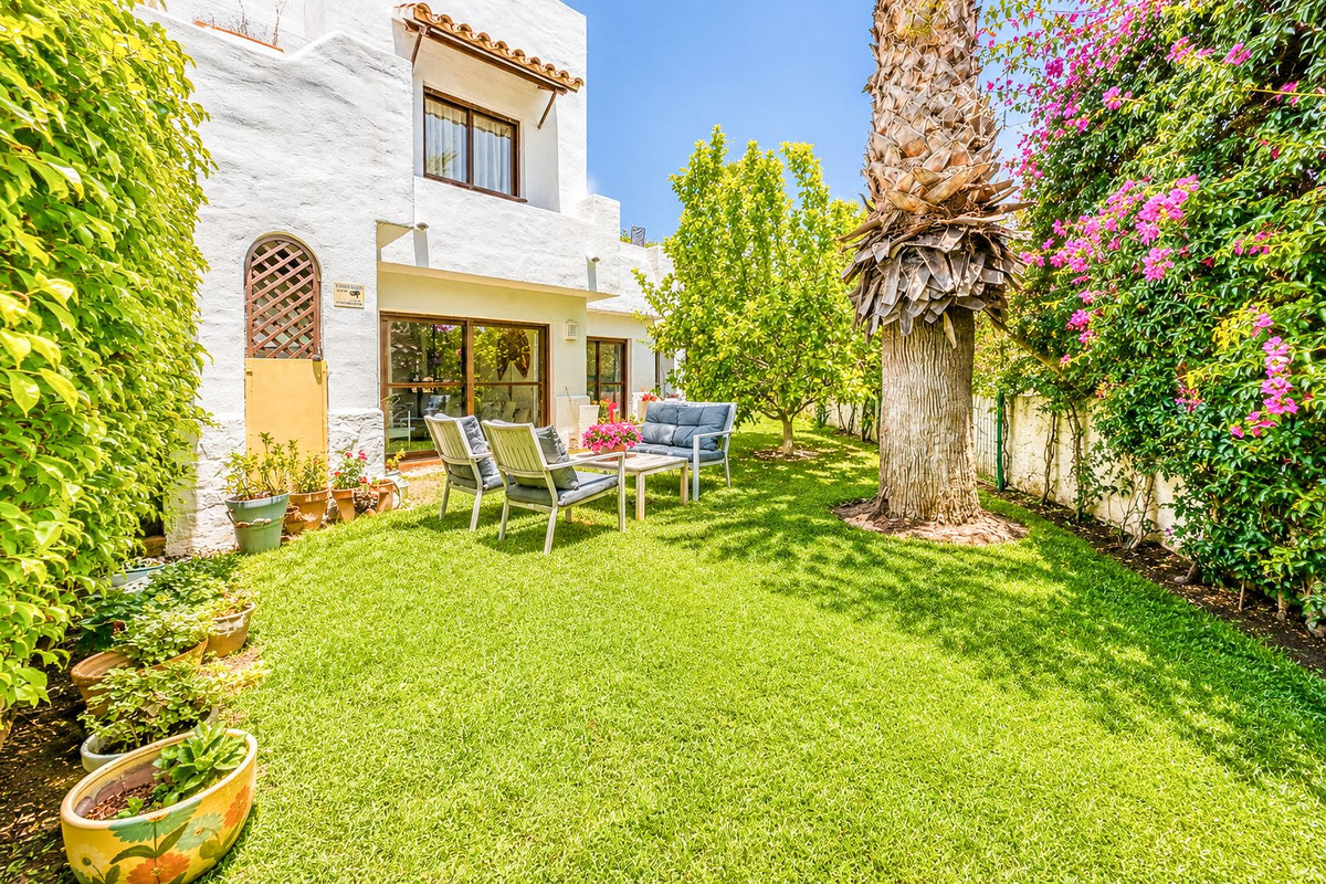 Huis te koop in Estepona | 2 slaapkamers H5478073