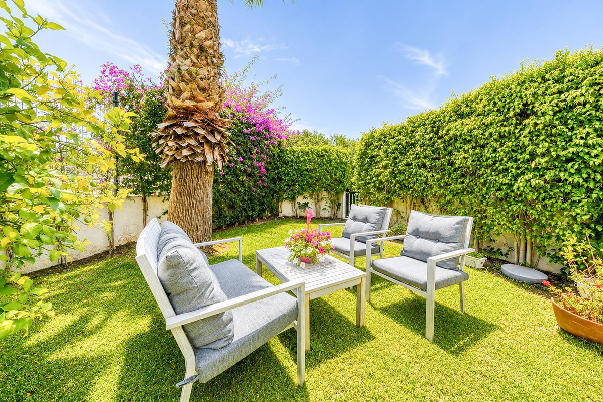 Huis te koop in Estepona | 2 slaapkamers H5478073