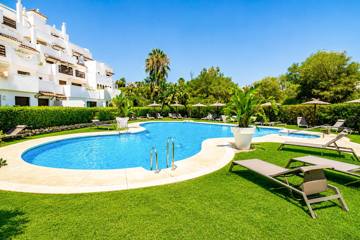Huis te koop in Estepona | 2 slaapkamers H5478073