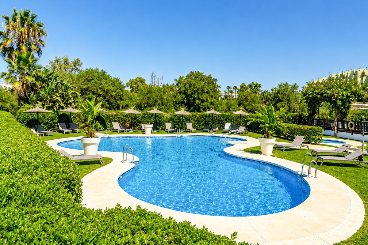 Huis te koop in Estepona | 2 slaapkamers H5478073