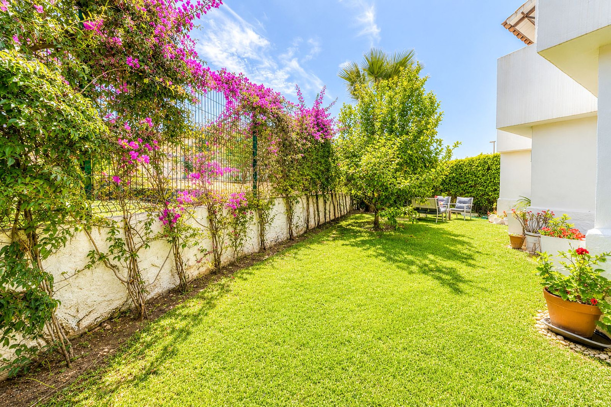 Huis te koop in Estepona | 2 slaapkamers H5478073