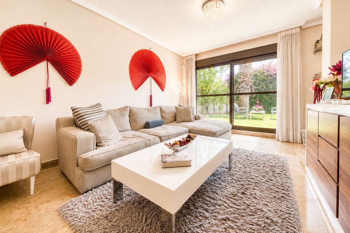 Huis te koop in Estepona | 2 slaapkamers H5478073