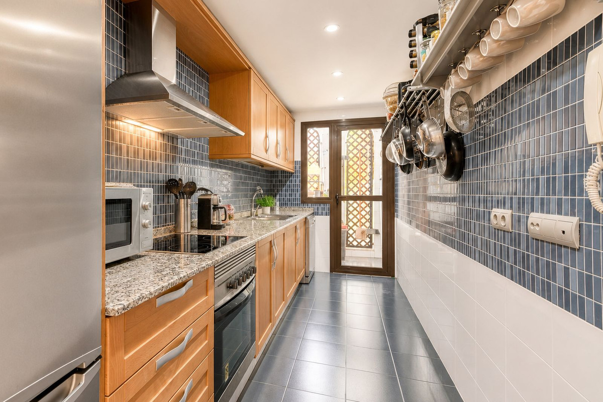 Huis te koop in Estepona | 2 slaapkamers H5478073