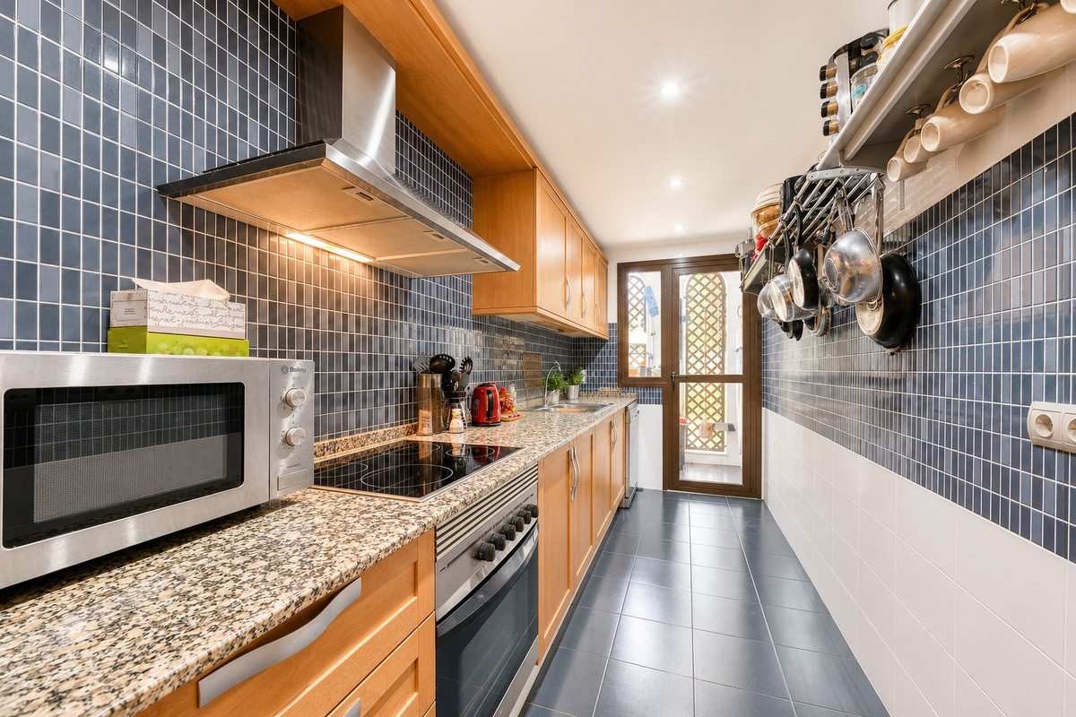 Huis te koop in Estepona | 2 slaapkamers H5478073