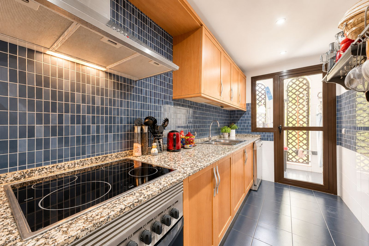 Huis te koop in Estepona | 2 slaapkamers H5478073