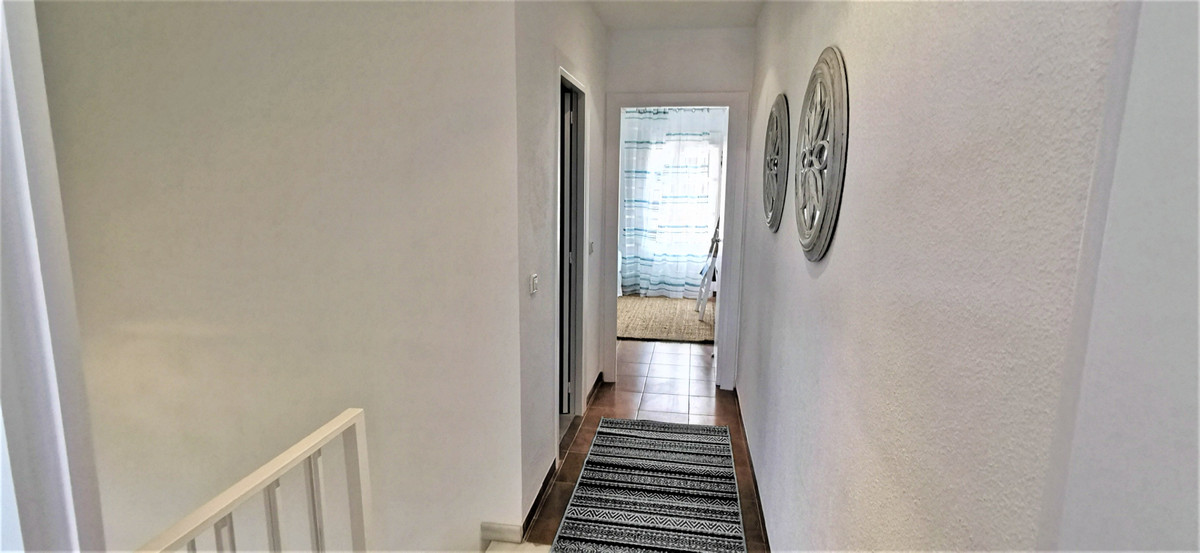 Huis te koop in Estepona | 2 slaapkamers H5478115