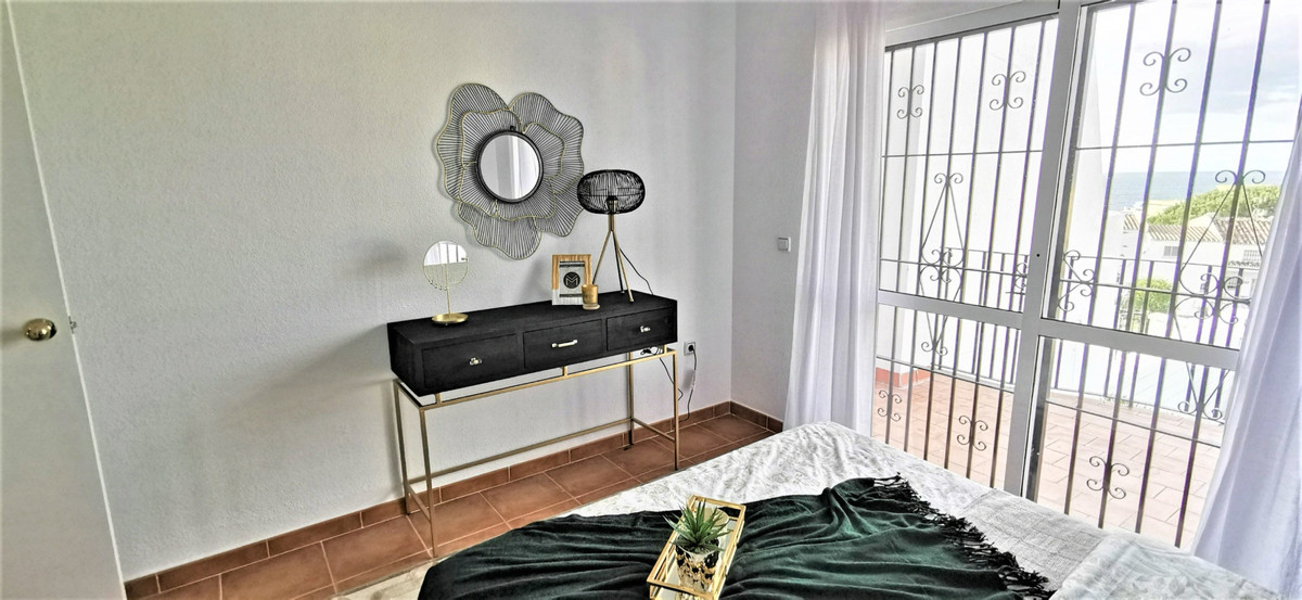 Huis te koop in Estepona | 2 slaapkamers H5478115