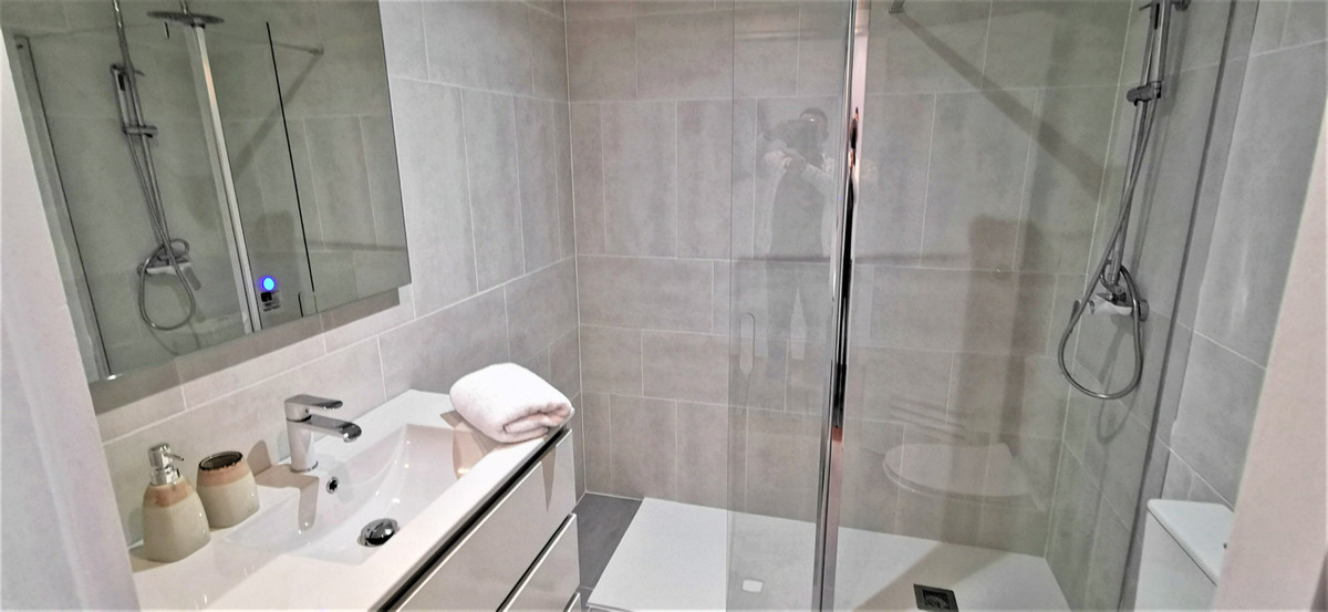 Huis te koop in Estepona | 2 slaapkamers H5478115