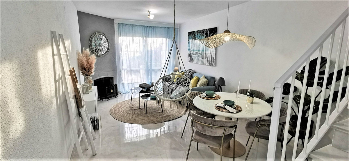 Huis te koop in Estepona | 2 slaapkamers H5478115