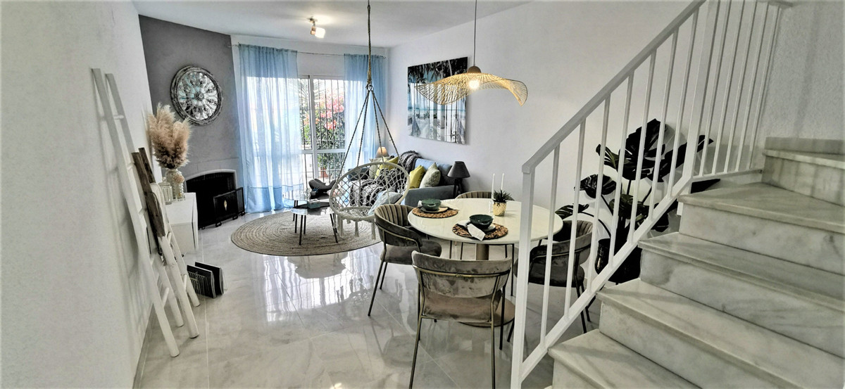 Huis te koop in Estepona | 2 slaapkamers H5478115