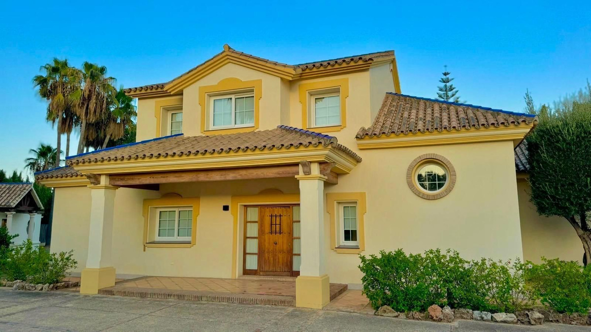 Appartement te koop in Estepona | 4 slaapkamers H5478853