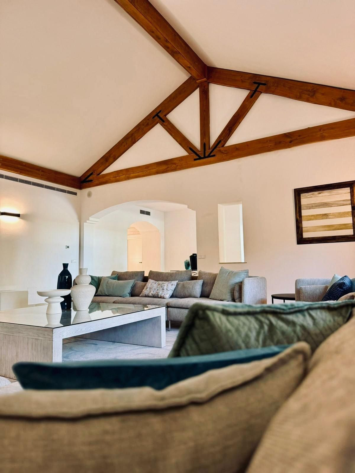 Appartement te koop in Estepona | 4 slaapkamers H5478853