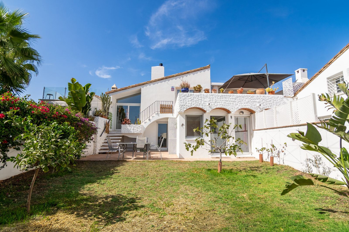 Huis te koop in Estepona | 2 slaapkamers H5479465