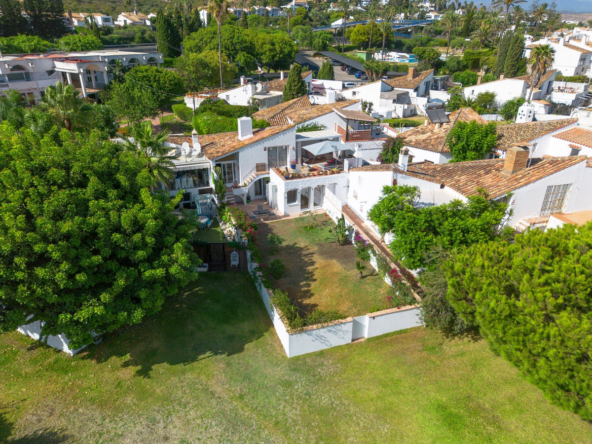 Huis te koop in Estepona | 2 slaapkamers H5479465
