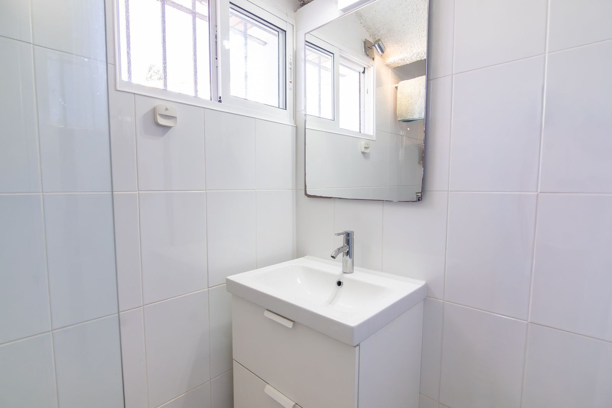 Huis te koop in Estepona | 2 slaapkamers H5479465