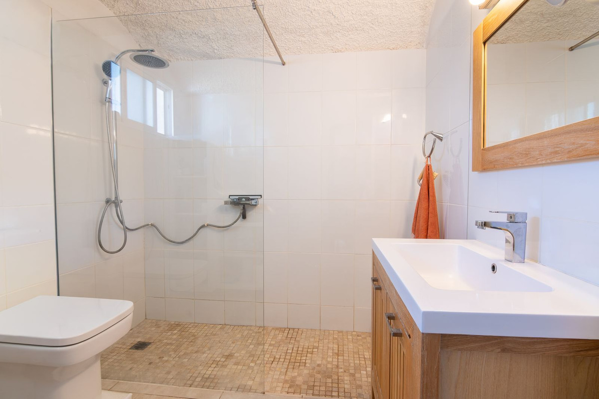 Huis te koop in Estepona | 2 slaapkamers H5479465