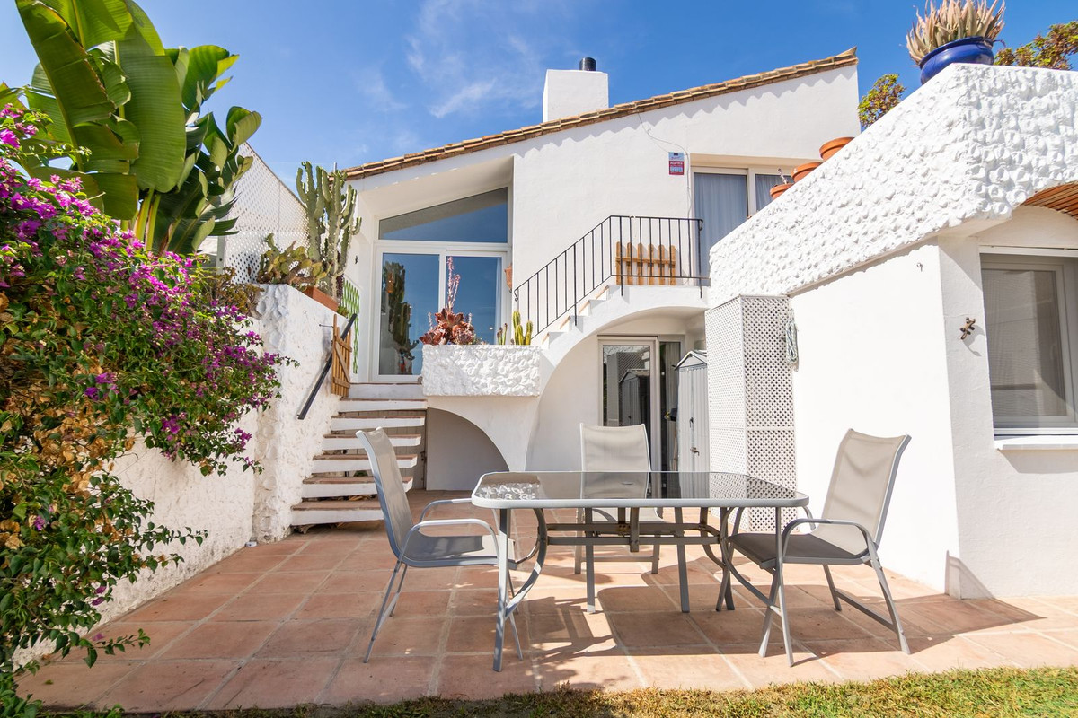 Huis te koop in Estepona | 2 slaapkamers H5479465