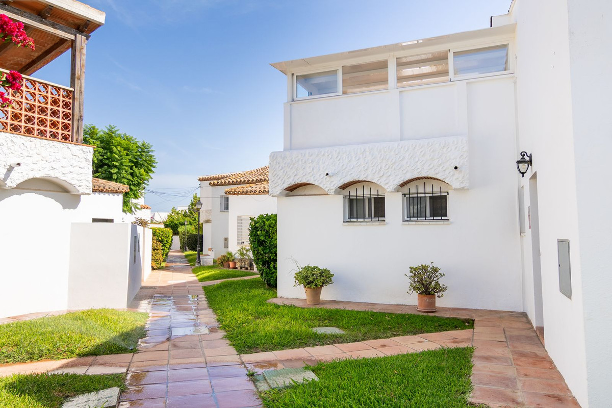 Huis te koop in Estepona | 2 slaapkamers H5479465