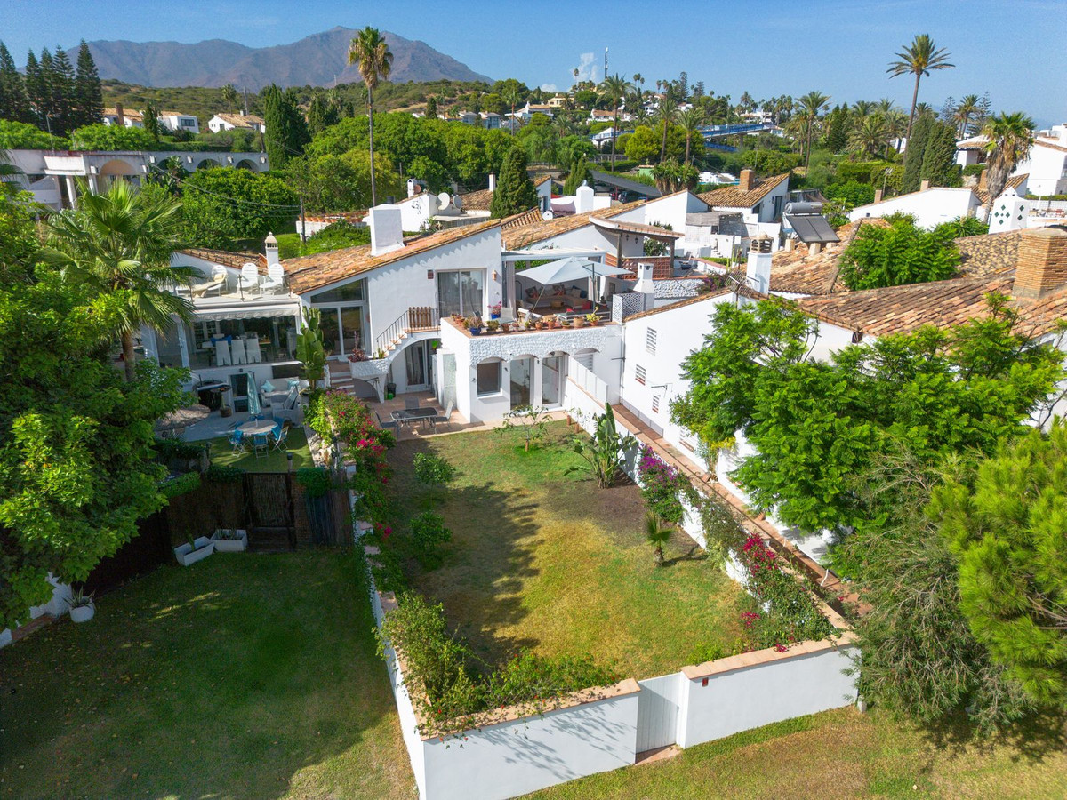 Huis te koop in Estepona | 2 slaapkamers H5479465