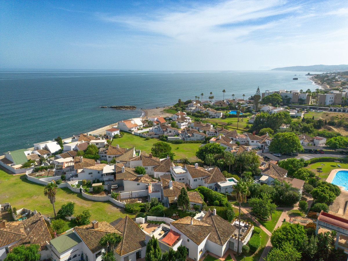 Huis te koop in Estepona | 2 slaapkamers H5479465
