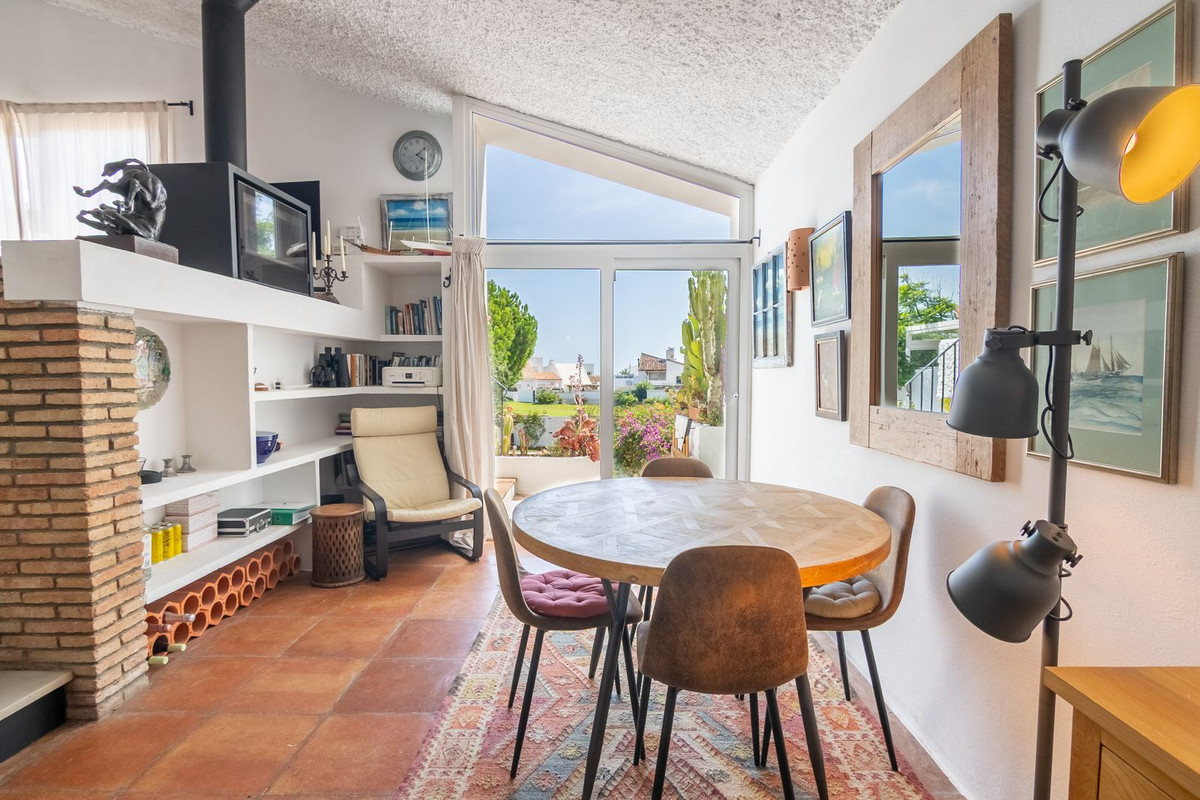 Huis te koop in Estepona | 2 slaapkamers H5479465